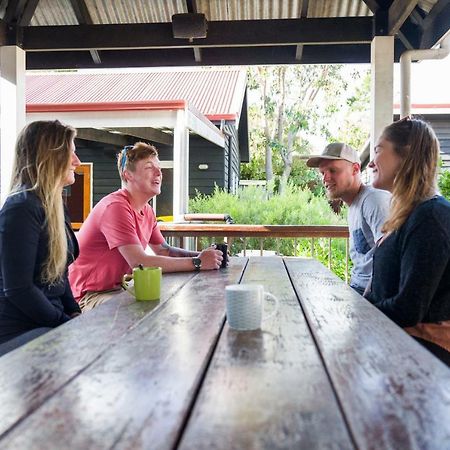 Margaret River Backpackers Yha Ostello Esterno foto