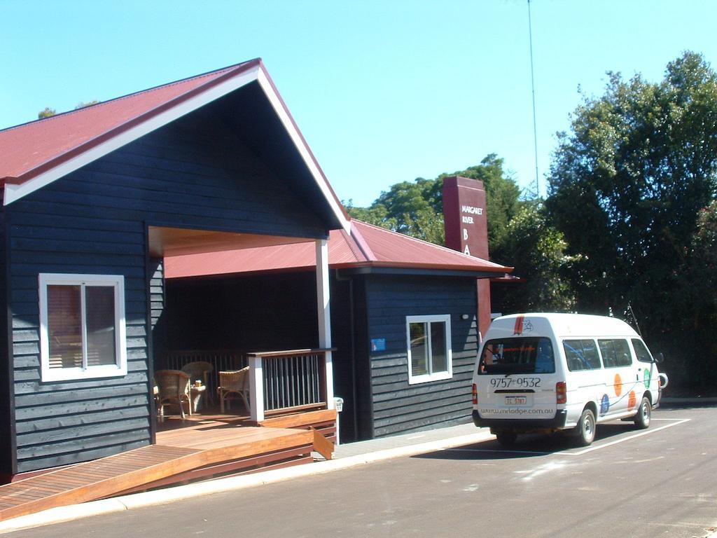 Margaret River Backpackers Yha Ostello Esterno foto