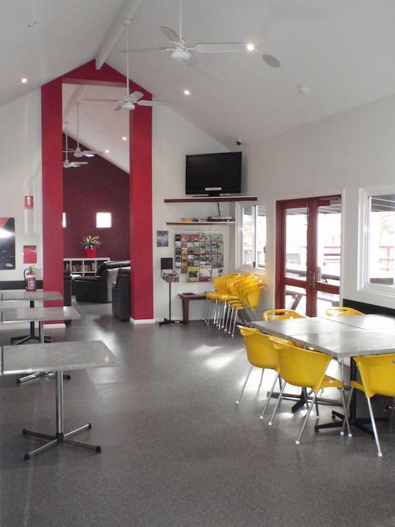 Margaret River Backpackers Yha Ostello Esterno foto